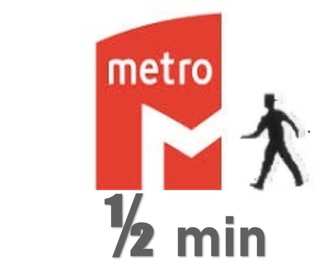 Encarnacao Metro 1/2 Appartamento Lisbona Esterno foto